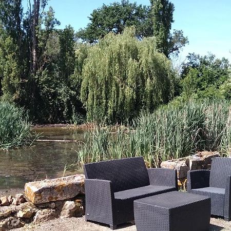 Chambre A La Ferme Saint-Martin-des-Champs  外观 照片